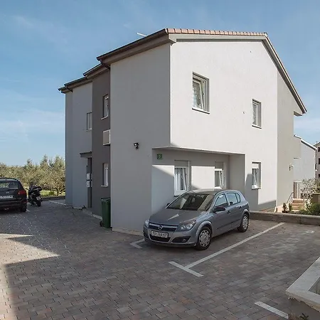 Apartment Elviana