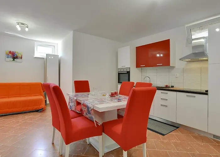 Apartment Elviana *